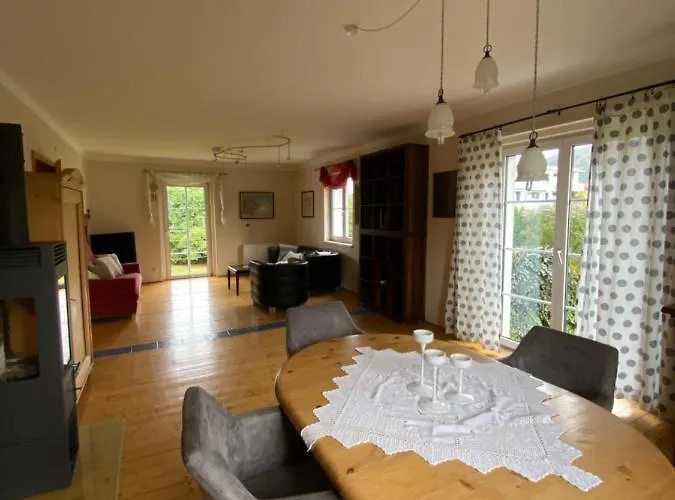 Haus Clearwater 度假居 *